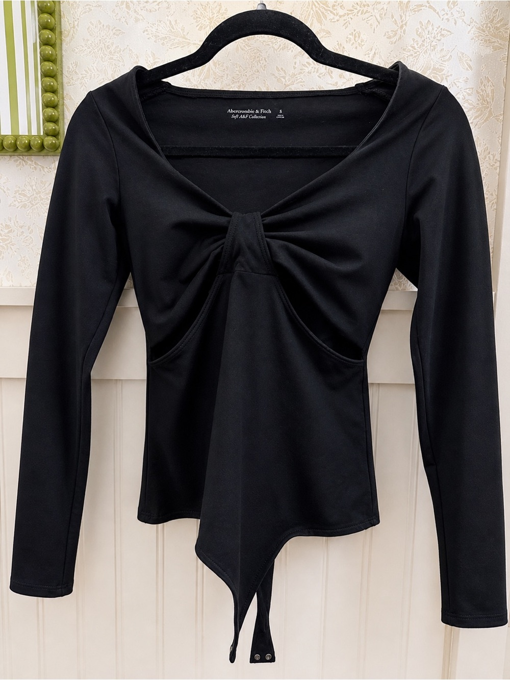 Abercrombie & Fitch Black Twist-Knot Long Sleeve Top